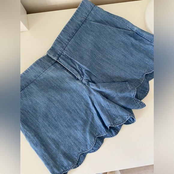 Club Monaco Scalloped Jean Short - Picture 7 of 7